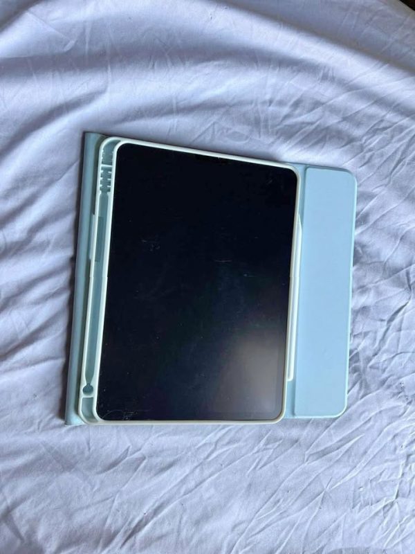 Apple iPad Pro 3rd Generation 2L22