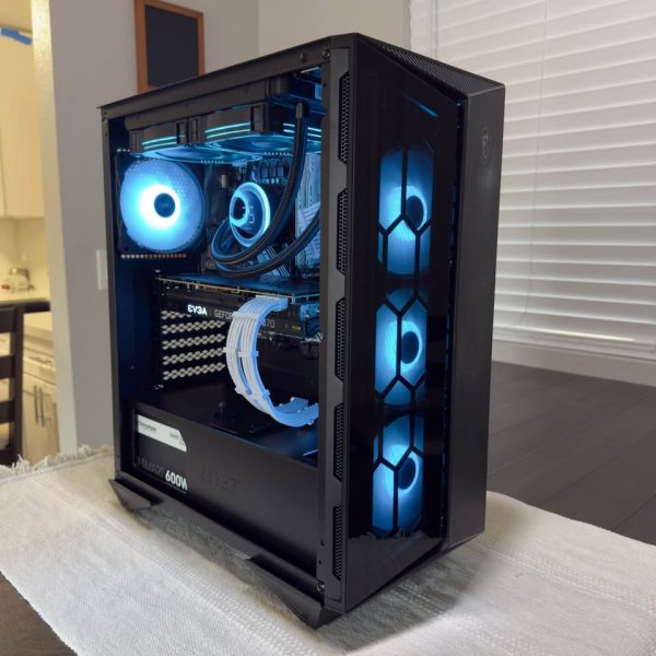 Gaming PC / Intel i7 4.70GHz Turbo / NVIDIA RTX 3070 / 32 GB Ram / SSD - HDD / AIO RGB / MSI