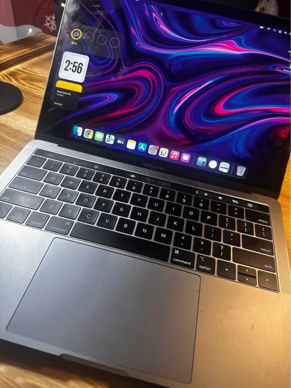 MacBook Pro (READ DISCRIPTION)
