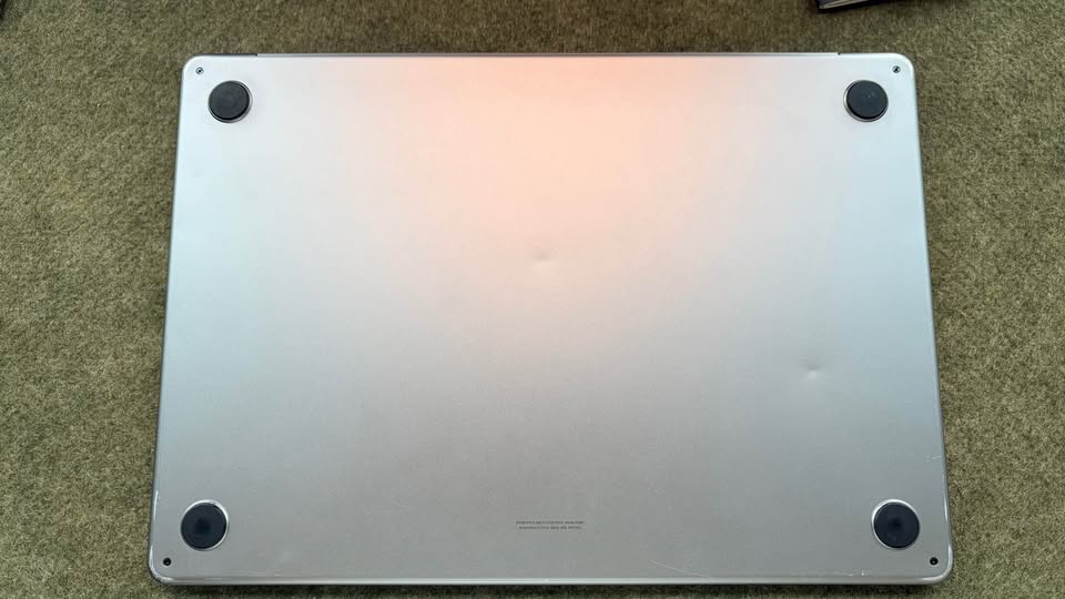 2023 Macbook Air 15" M2 256gb 8gb ram 4 2023 Macbook Air 15" M2 256gb 8gb ram