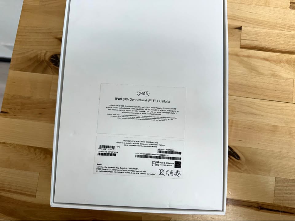 Apple iPad 9th Gen / WiFi+Cellular model 5 Apple iPad 9th Gen / WiFi+Cellular model