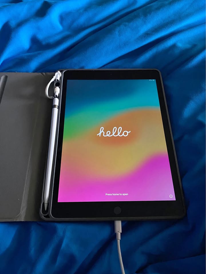 iPad 8th Generation 4 iPad 8th Generation