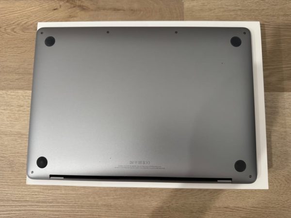 Apple MacBook Pro 13 Inch (A1708) 256GB