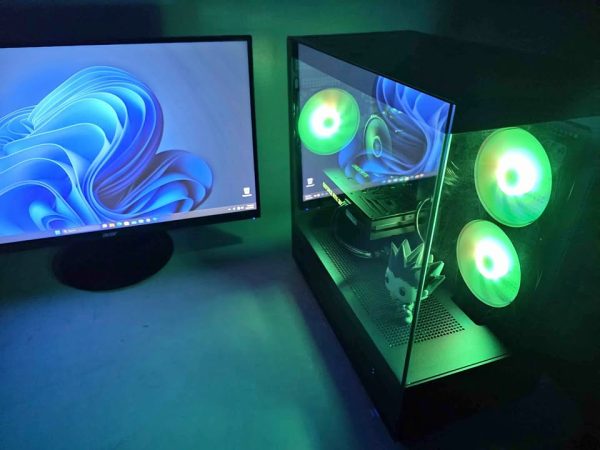 Gaming PC with // RTX 3060 12GB // i5 10th gen // 1TB SSD