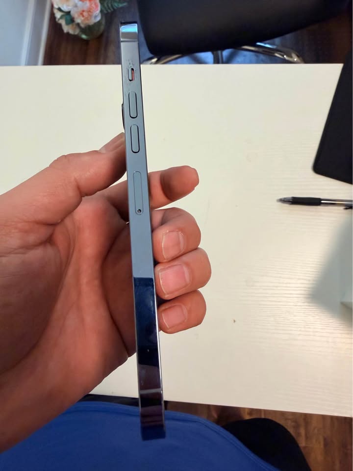 iPhone 13 Pro Max 2 iPhone 13 Pro Max