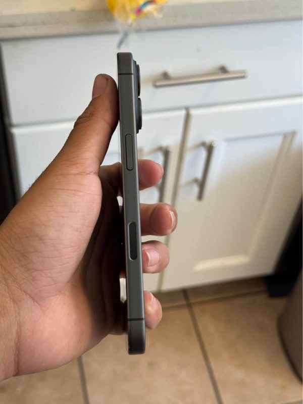 iPhone 17 256GB Unlocked 100%