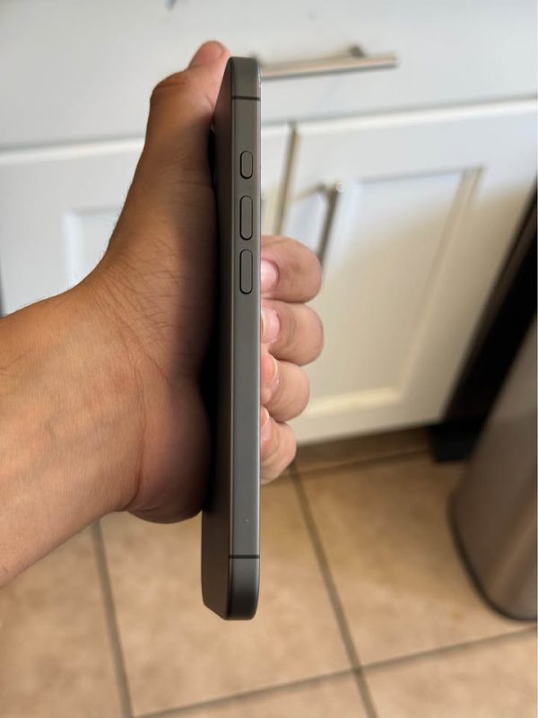 iPhone 17 256GB Unlocked 100%