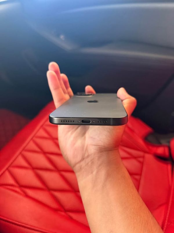 IPhone 15 plus cricket